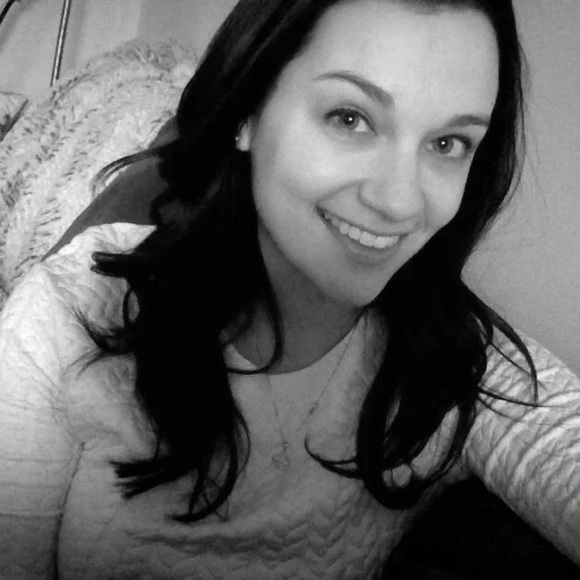 Meet your Posher, Emahlea - Picture 1 of 1